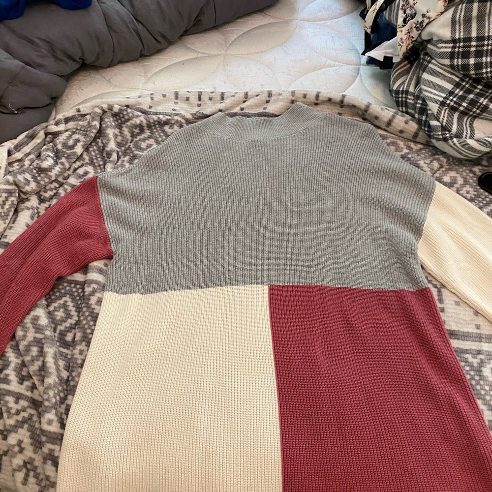 Color Block Sweater - Picture 3 of 3